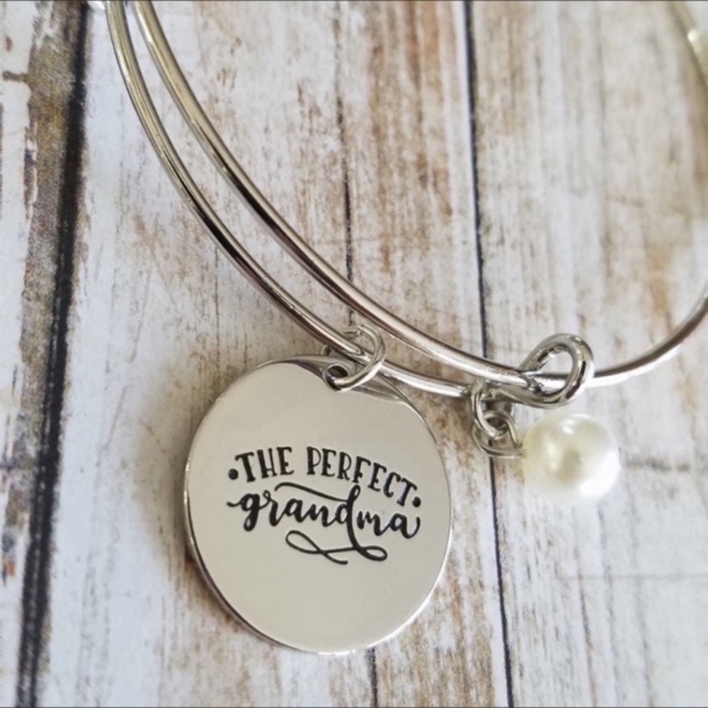 The perfect GRANDMA bracelet